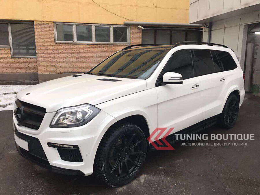 Mercedes GLS на 21" дисках Niche Essen Matte Black фото 1